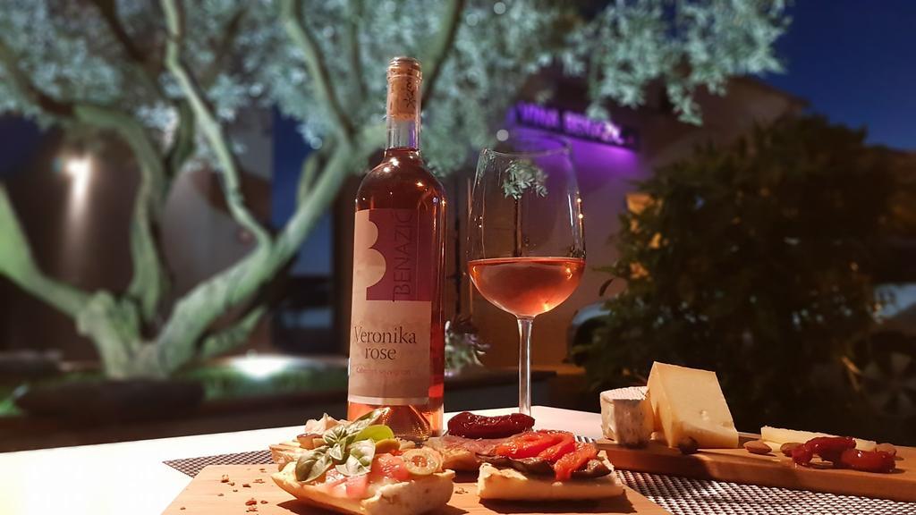 Wine Garden Holiday Home Pula Exterior foto